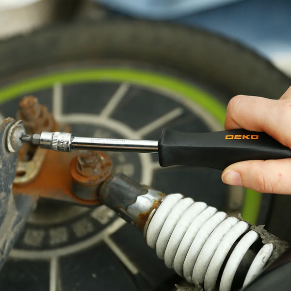 Универсальный набор инструментов Deko TZ29 (065-0325)