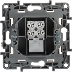 Розетка Legrand Etika 672340