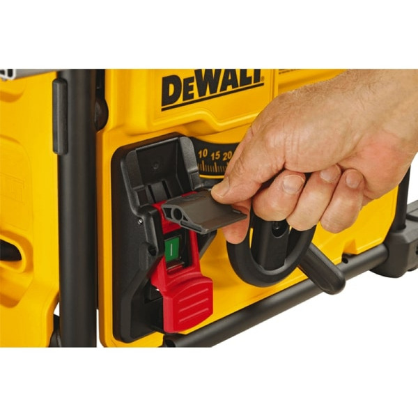 Циркулярная пила DeWalt DWE7485-QS