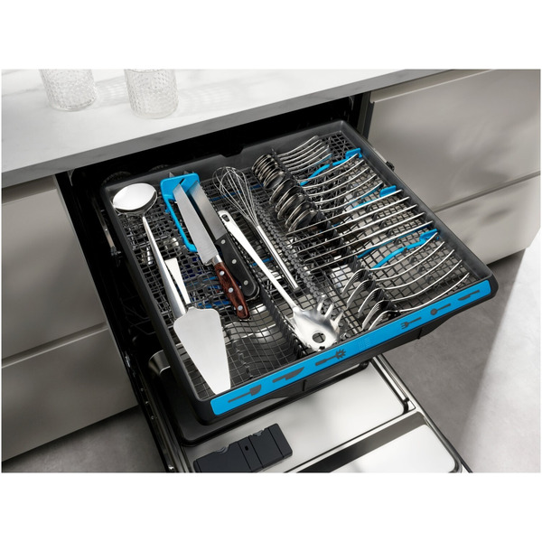 Встраиваемая посудомоечная машина Electrolux EES848200L