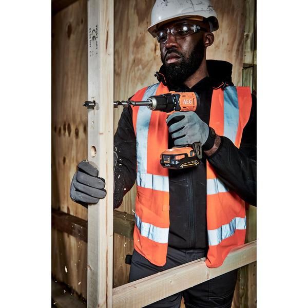 Дрель-шуруповерт AEG Powertools BSB 18G4-202C (4935478631) с 2-мя АКБ, кейс