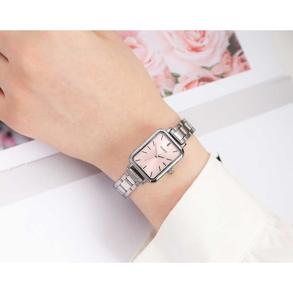 Наручные часы Casio LTP-V009D-4E