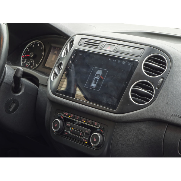 Рамка Incar RVW-FC581 (XTA VW TIGUAN 2011+)