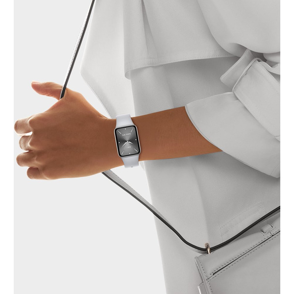 Фитнес-браслет Xiaomi Smart Band 10 Pro BHR095AGL (белая керамика, с белым силиконовым ремешком)