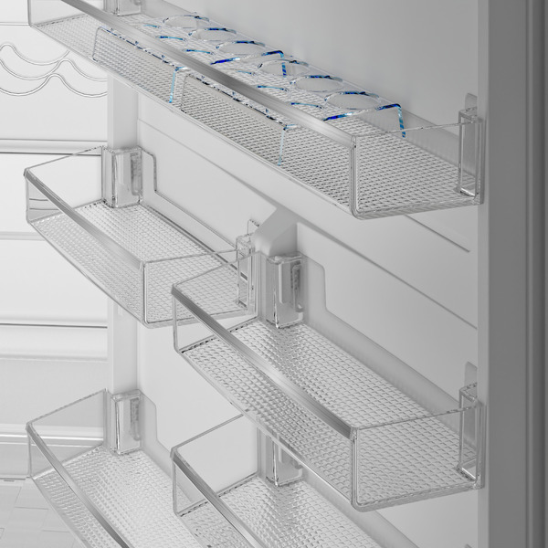 Встраиваемый холодильник Hotpoint HBT 400I