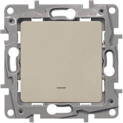 Выключатель Legrand Etika 672304