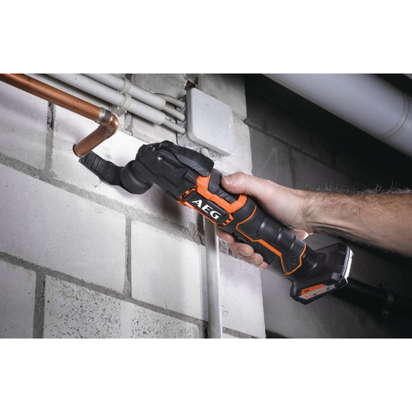 Многофункциональный инструмент AEG Powertools BMT12C (4935464030 без АКБ и ЗУ)