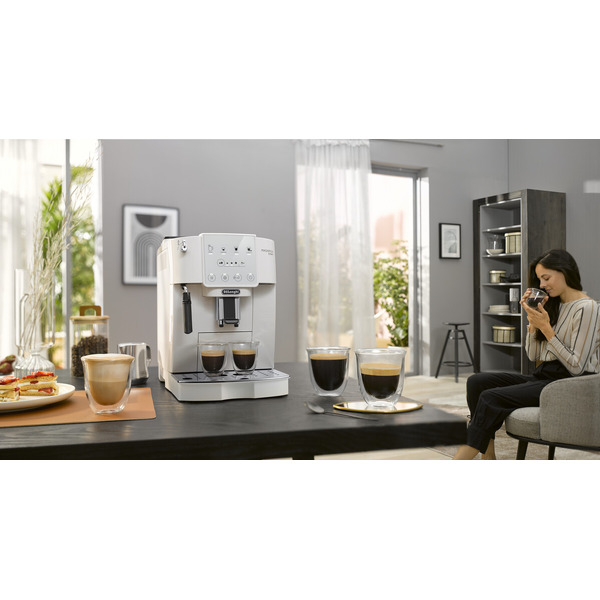 Кофемашина DeLonghi Magnifica Start ECAM 220.21 WW