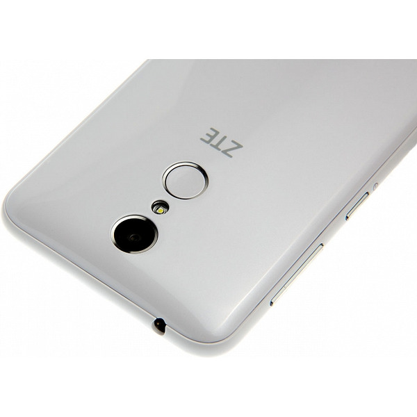 Смартфон ZTE Blade X5 White