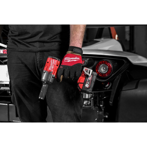 Гайковерт Milwaukee M18 FUEL M18FMTIW2F12-0 4933498057 (без АКБ)