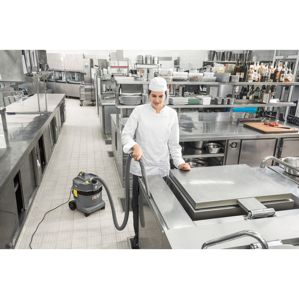 Пылесос сухой и влажной уборки KARCHER NT 22/1 Ap Te (1.378-610.0)