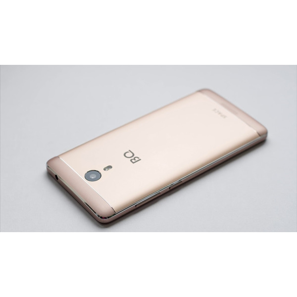 Смартфон BQ Space Черный (BQ-5201)