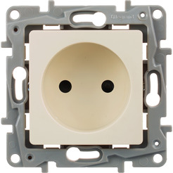 Розетка Legrand Etika 672334