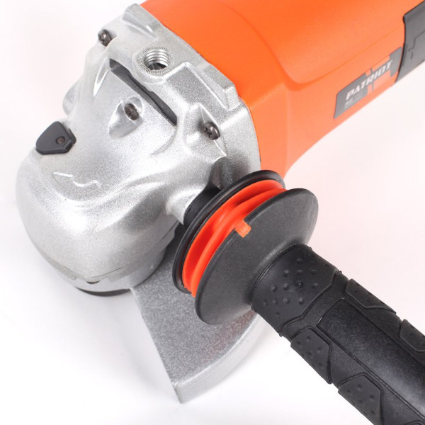 Машина углошлифовальная PATRIOT AG 150 (110301230)