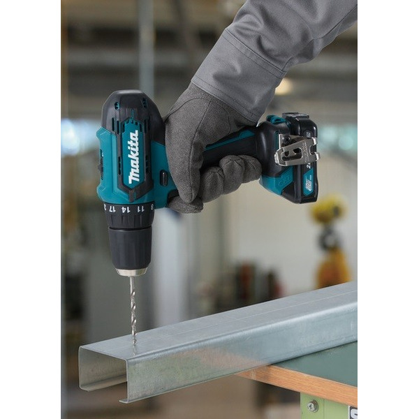 Дрель-шуруповерт Makita DF333DWAE