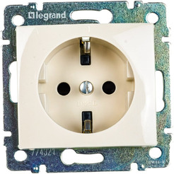 Розетка Daccord (Legrand) 695613