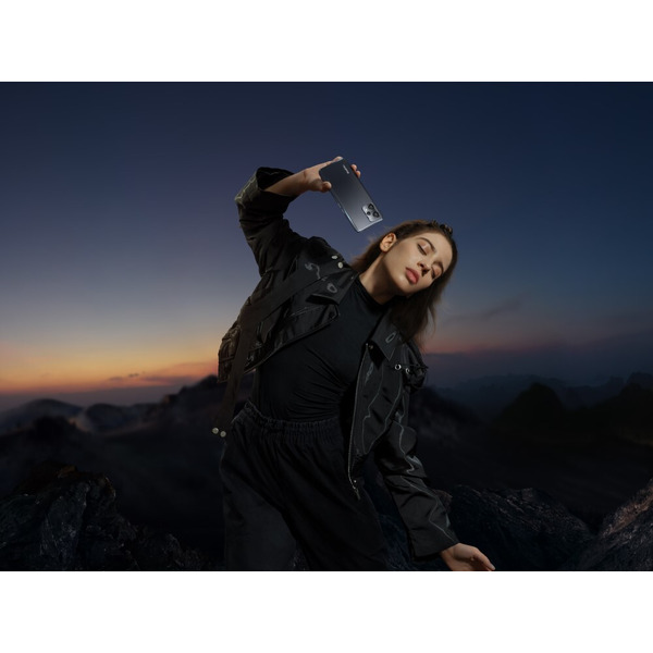 Смартфон Realme 9 4G (RMX3521) 8/128GB (черный)