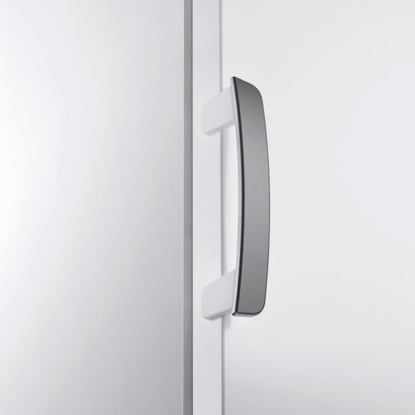 Морозильник Hotpoint-Ariston HFZ 6150 W