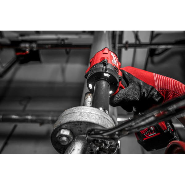 Гайковерт Milwaukee M18 FIW2P12-502X 4933478447 (с 2-мя АКБ, кейс)
