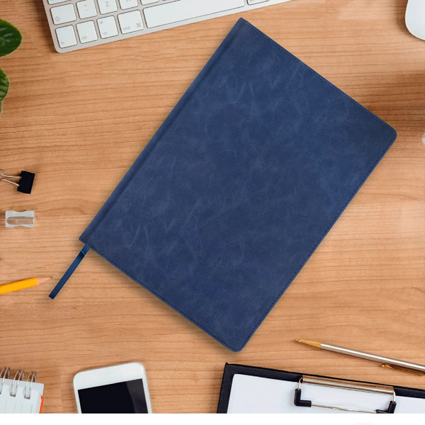 Ежедневник BRAUBERG недатированный Status 113359 (темно-синий)