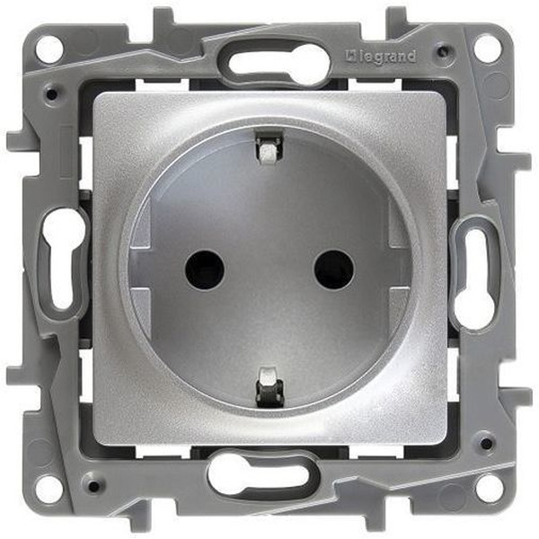 Розетка Legrand Etika 672422