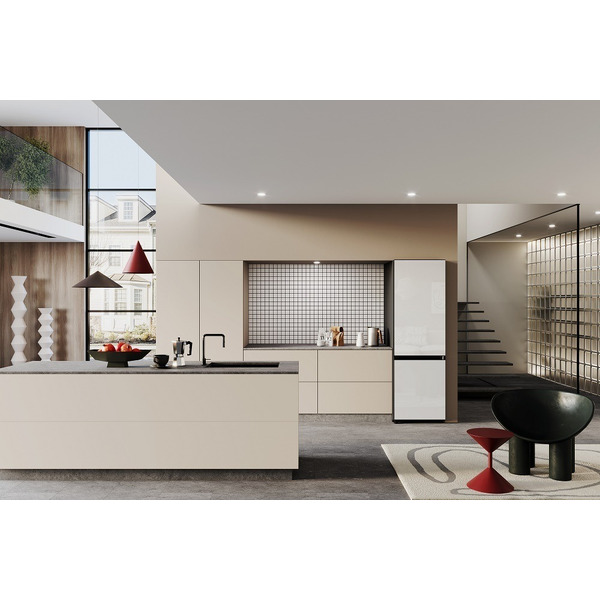 Холодильник Samsung Bespoke RB38A6B1FAP/WT