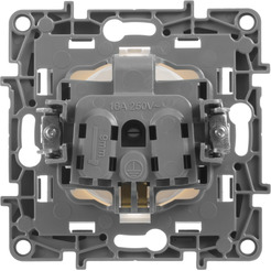 Розетка Legrand Etika 672221