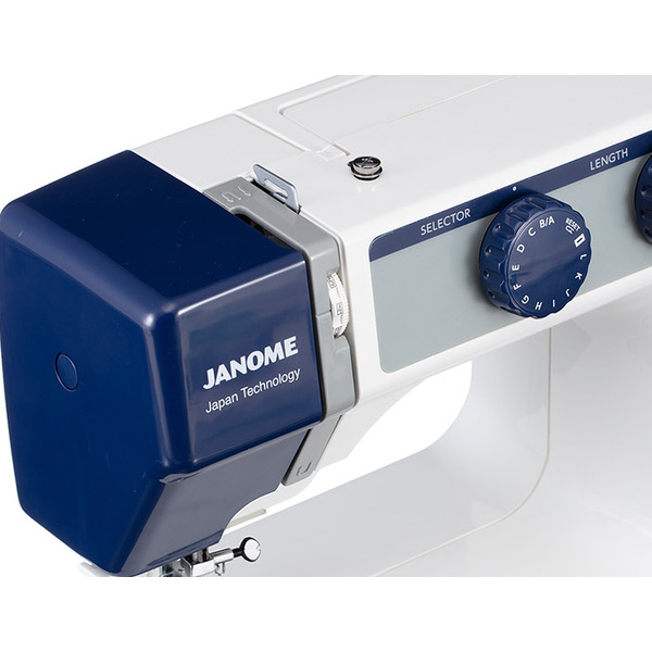 Швейная машина JANOME SP903