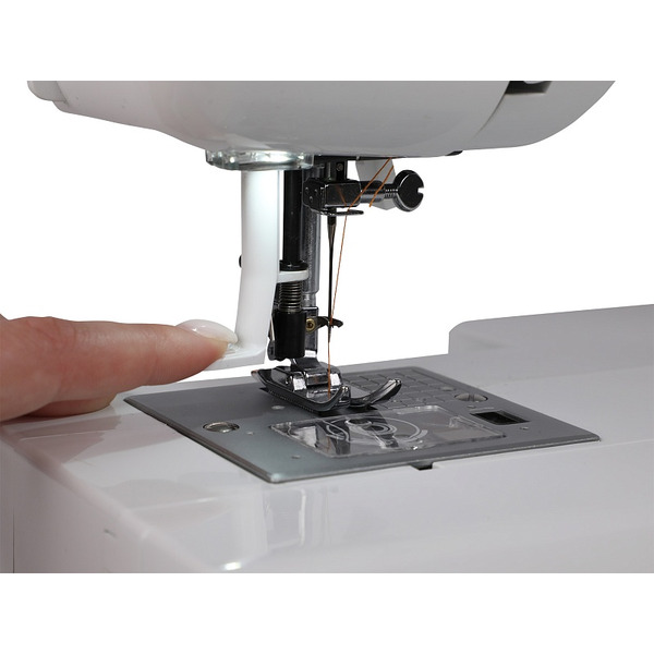 Швейная машина Leader Sewhome I