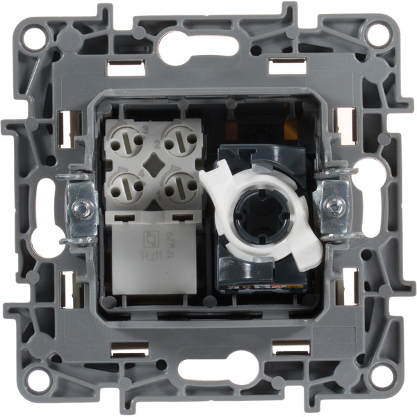 Розетка Legrand Etika 672352