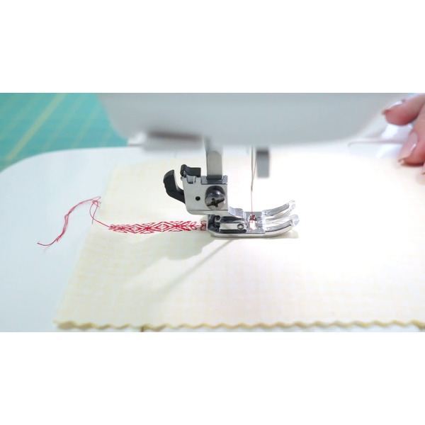 Швейная машина ELNA eXperience 560