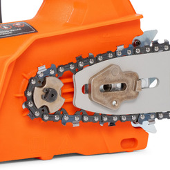 Аккумуляторная пила Daewoo Power DACS 3021Li Set