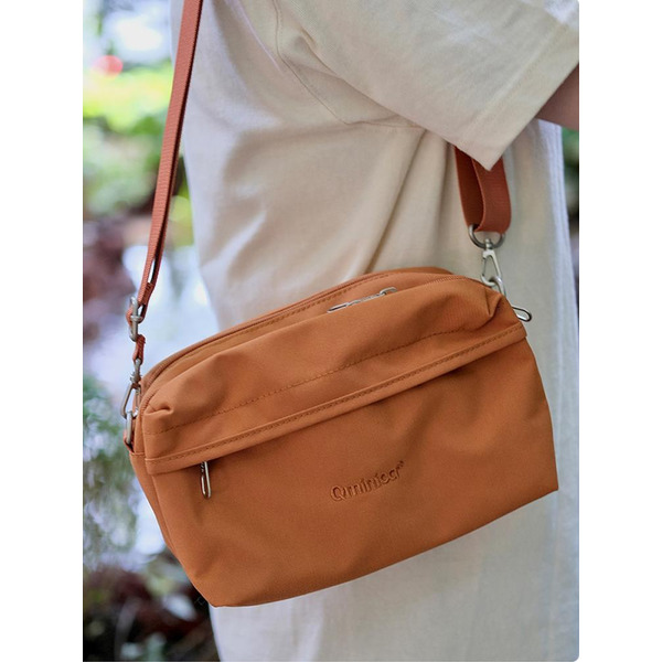 Сумка Qminica EMB-004С