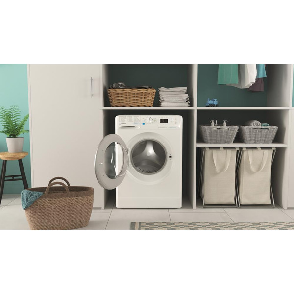 Стиральная машина Indesit BWSA 61051 WSV RU