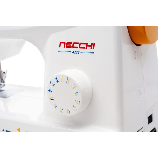 Швейная машина Necchi 4222