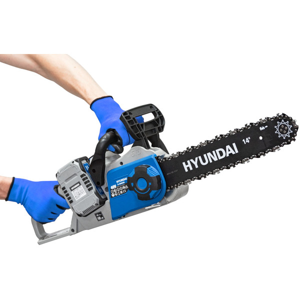 Пила аккумуляторная цепная HYUNDAI X-404iON (без АКБ)