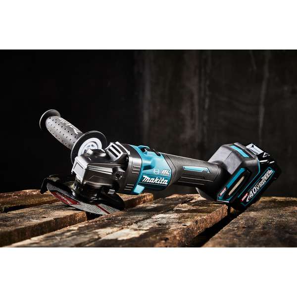 Угловая шлифмашина Makita GA005GM201