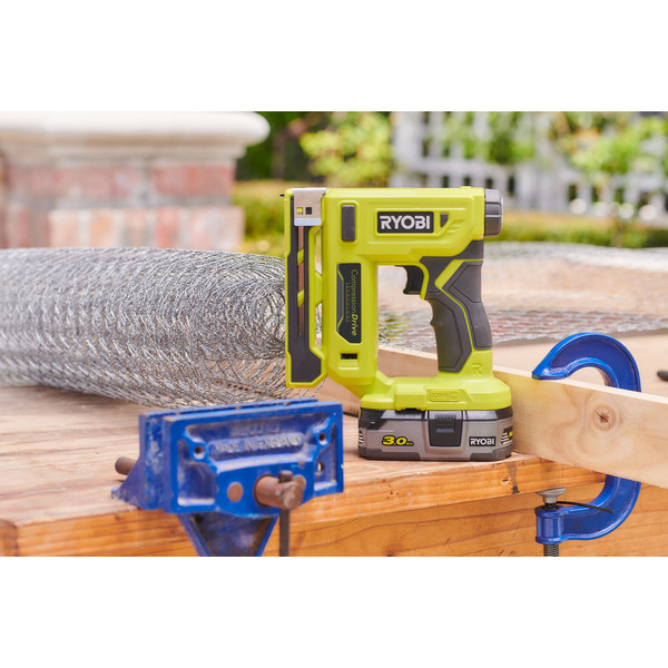 Степлер Ryobi R18ST50-0 (5133004496) без АКБ и ЗУ