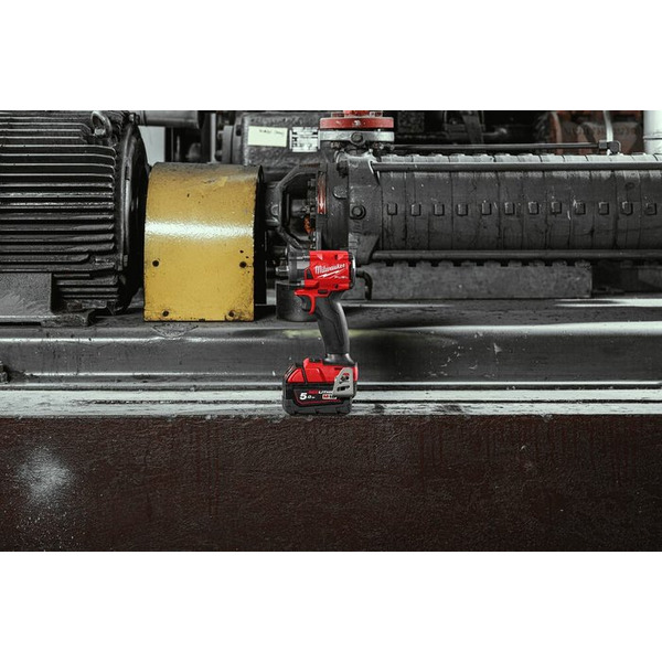 Гайковерт Milwaukee M18 FUEL M18FIW2F12-0 4933498058 (без АКБ)