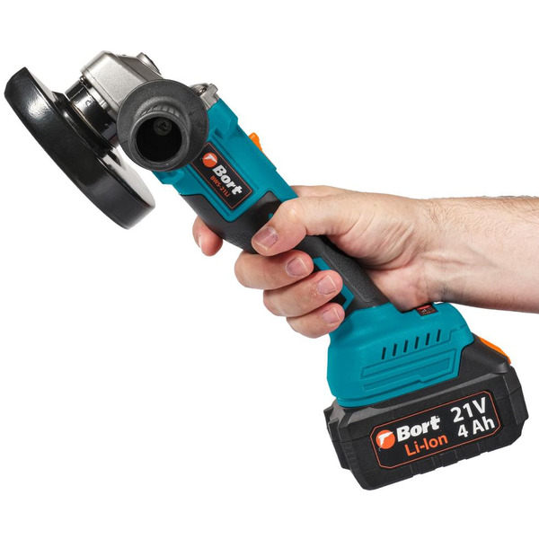 Угловая шлифмашина Bort BWS-21LI (с 2-мя АКБ, кейс)