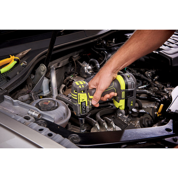 Ударный гайковерт Ryobi ONE+ R18IW7-0 (5133004220 без АКБ и ЗУ)