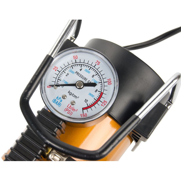 Автомобильный компрессор StarWind CC-220