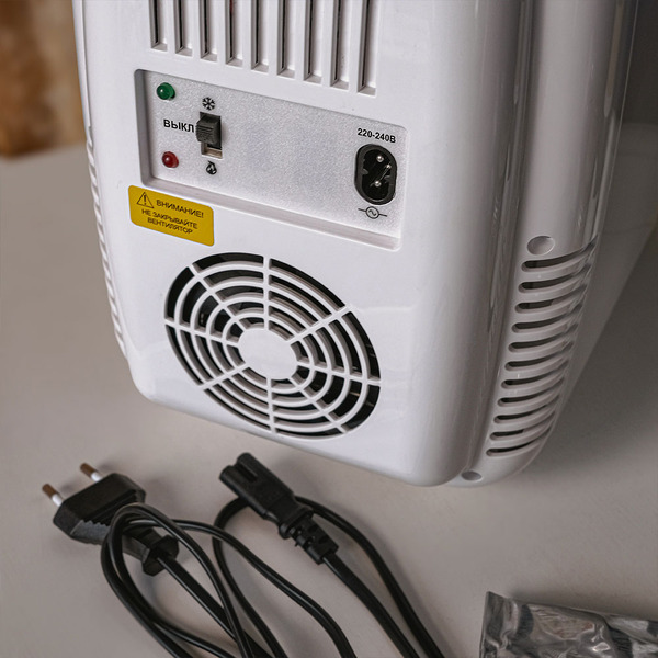 Бьюти-холодильник Meyvel MB-04HC2W
