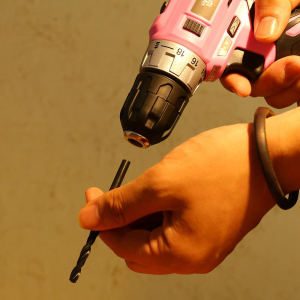 Дрель-шуруповерт Deko GCD12DU3 PINK SET2 (063-4171)