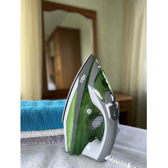 Утюг HOLT HT-IR-004