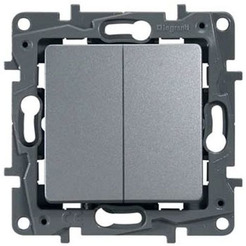 Выключатель Legrand Etika 672402