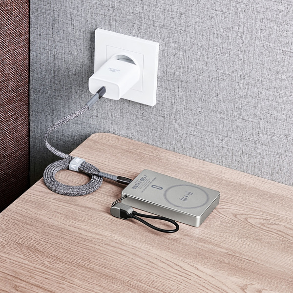 Внешний аккумулятор Rivacase VA2617 10000mAh