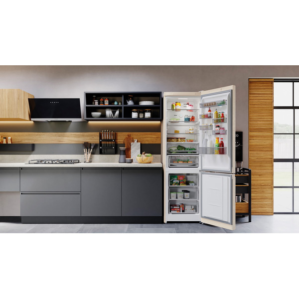 Холодильник-морозильник Hotpoint HT 8201I AB O3