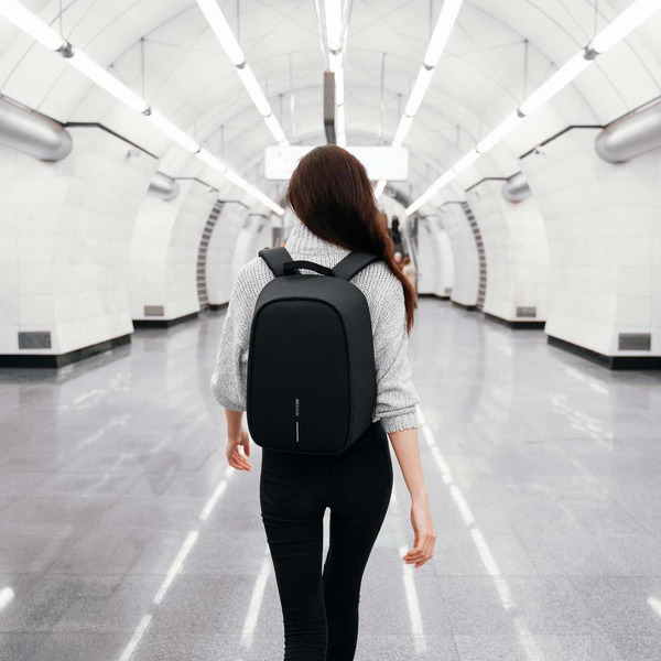 Рюкзак для ноутбука XD DESIGN Bobby Hero Small P705.701 (черный)