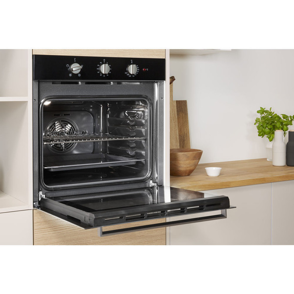Газовый духовой шкаф Indesit IGW 620 BL